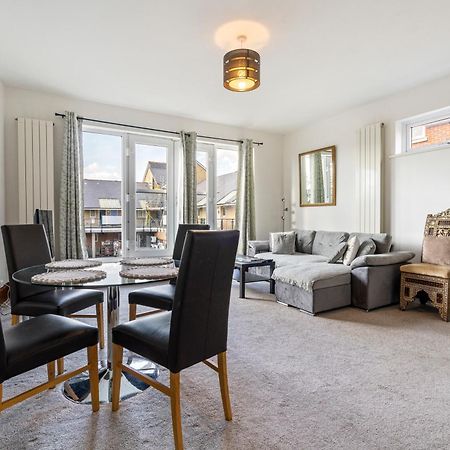 Modern 2 Bedroom Apartment In Mitcham, London Εξωτερικό φωτογραφία
