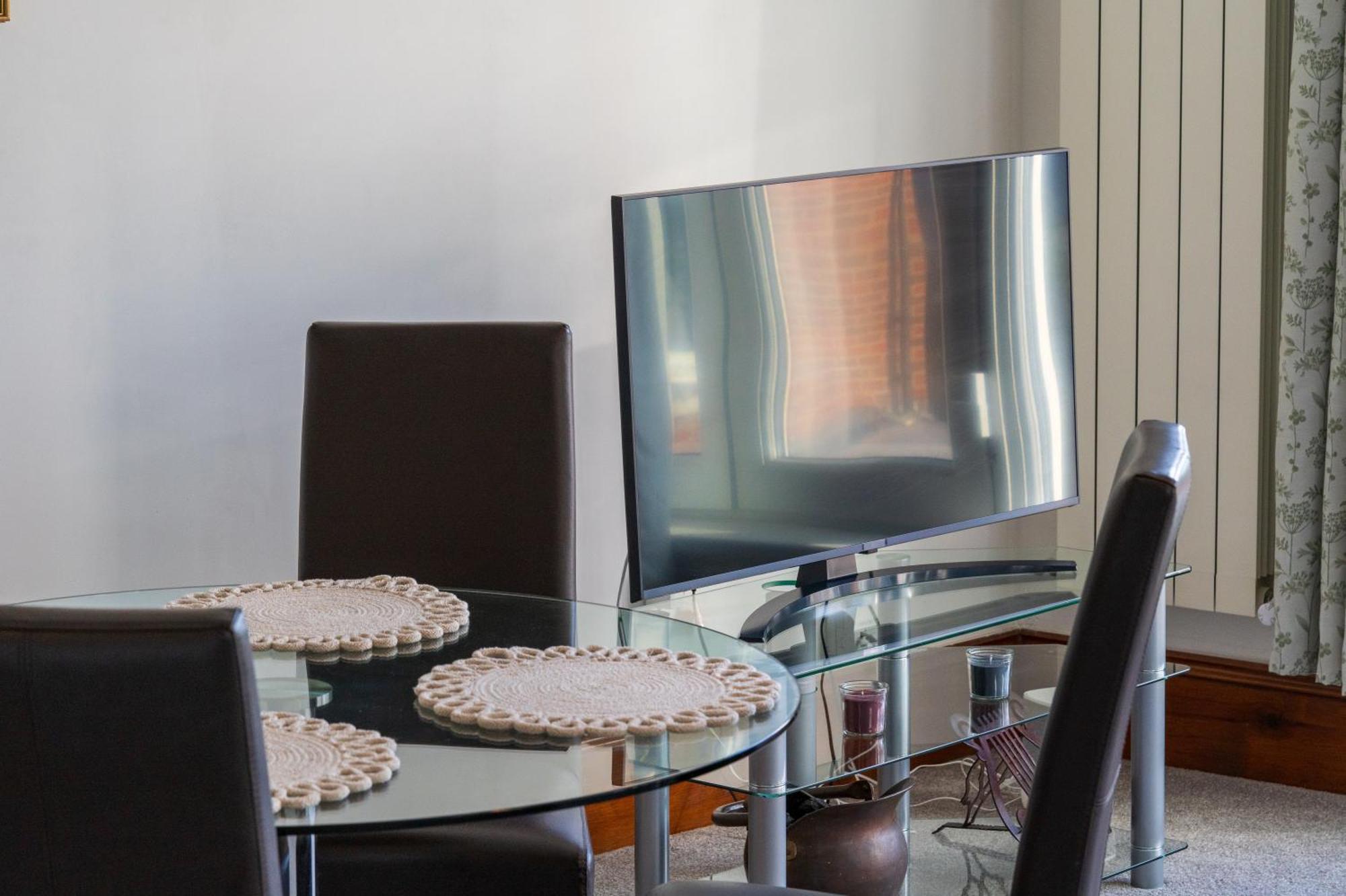 Modern 2 Bedroom Apartment In Mitcham, London Εξωτερικό φωτογραφία